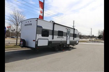 Brayden's Grand River 26 DB Travel Trailer