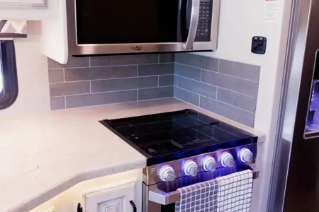 Alan's Entegra Coach Vision 34gG Class A