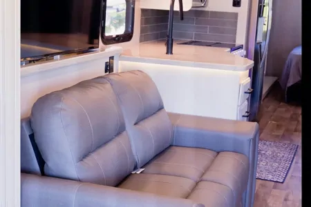 Alan's Entegra Coach Vision 34gG Class A