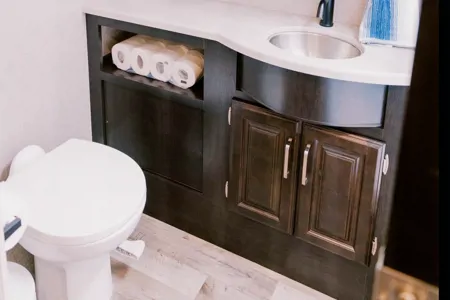 Alan's Entegra Coach Vision 34gG Class A