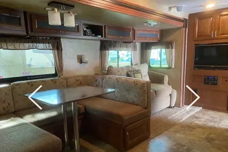 Pete's Forest River 26BHS Travel Trailer