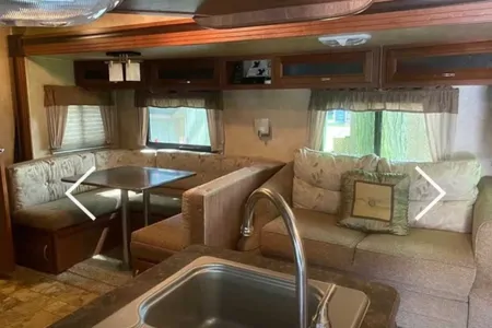 Pete's Forest River 26BHS Travel Trailer