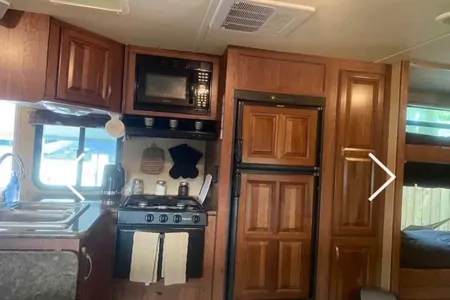 Pete's Forest River 26BHS Travel Trailer