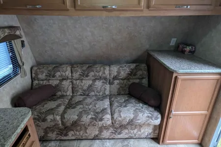 Sam's Jayco Flight 19 BH Travel Trailer