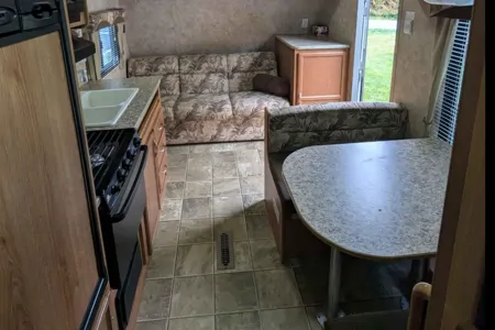 Sam's Jayco Flight 19 BH Travel Trailer