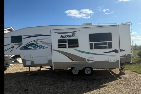Tony's Forest River Sierra Fifth Wheel