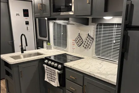 2022 Keystone Bullet Crossfire Travel Trailer