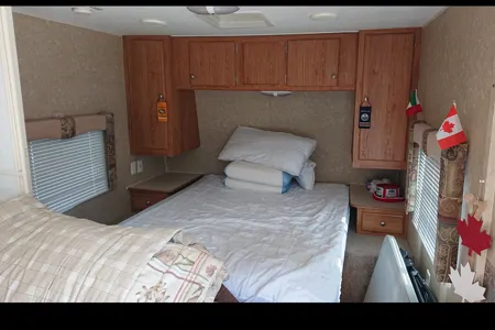 Happy Camping Gulfstream  Cavalier Travel Trailer