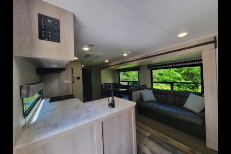 Spacious & Comfortable KZ Connect- Your perfect home on wheels!