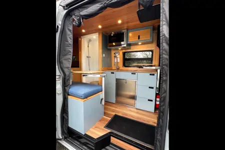 Scenic Vans' “The Tahoe” - Unlimited Mileage