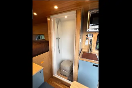 Scenic Vans' “The Tahoe” - Unlimited Mileage