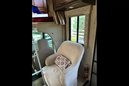 Agnes's Thor Motor Coach Freedom Elite Class C