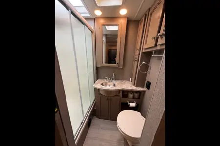 Kenneth's Thor Motor Coach Windsport Class A