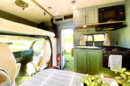 🍀 Leprechaun Bark 🍀 Unlimited Family Adventures • Just 30K Miles