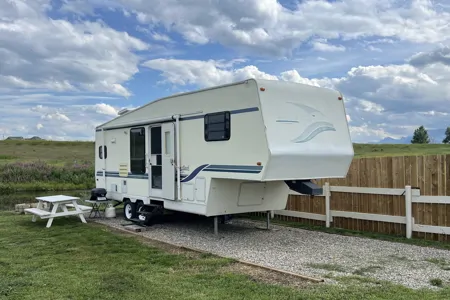 The Mariposa’s Gulf Stream Sea Hawk 29’ Fifth Wheel