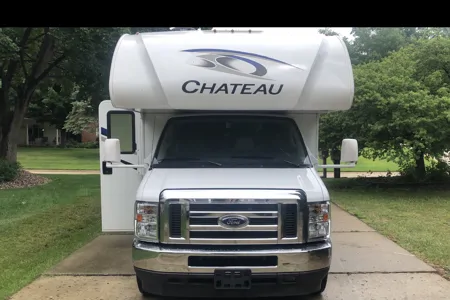 Ultimate Glamping-Thor Motor Coach Chateau 24F Class C