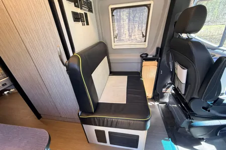 Winnebago Revel 44E Class B