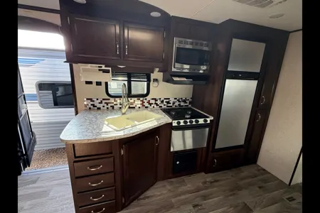 Joseph's Jayco Jay Flight 32BHDS Travel Trailer