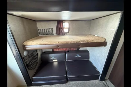 Joseph's Jayco Jay Flight 32BHDS Travel Trailer