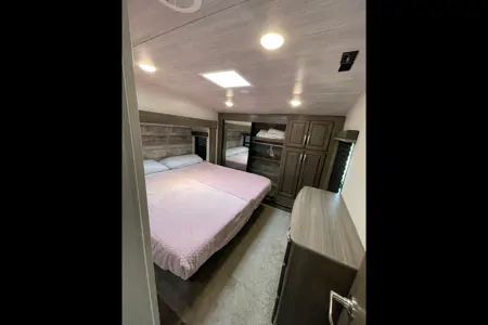 COUGAR 31GRLS Fifth Wheel CL 110