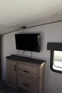 Robyn's Forest River Suite3660 Fifth Wheel