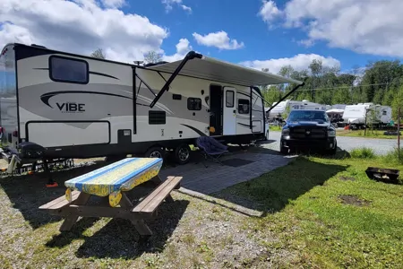 VIBE BHS27 FORESTE RIVER