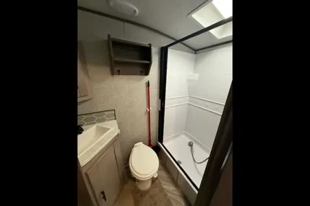 Happy Camper Shadow Cruiser 193MBS – Easy Tow, Fully Equipped