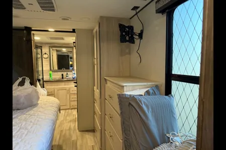 Brandon's Alliance RV 385FL Fifth Wheel