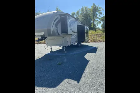 Anita's Keystone Rls24 Fifth Wheel