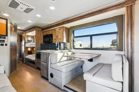 2020 Jayco Greyhawk: Spacious, Comfort& Fun!