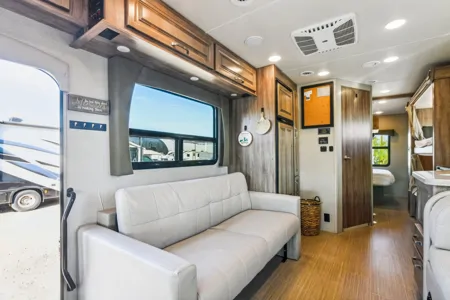 2020 Jayco Greyhawk: Spacious, Comfort& Fun!