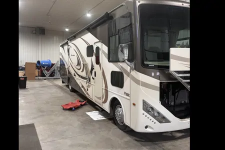Jimmy Thor Motor Coach Hurricane Classe A