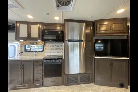 Jimmy Thor Motor Coach Hurricane Classe A