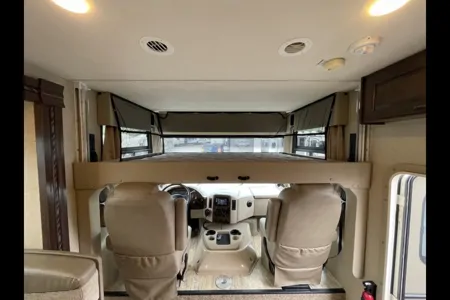 Jimmy Thor Motor Coach Hurricane Classe A