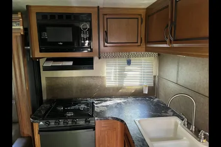 Jason's Starcraft Launch Travel Trailer