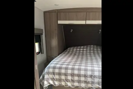 Lindsay's Imagine Big-Family Bunkhouse