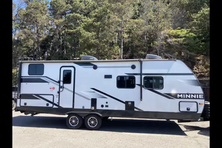 "Star-Lord" 2024 Winnebago 2301BHS Travel Trailer