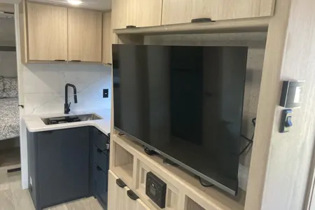 "Star-Lord" 2024 Winnebago 2301BHS Travel Trailer