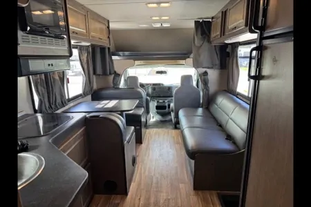 Luxury Winnebago 328qr Class C Motorhome !