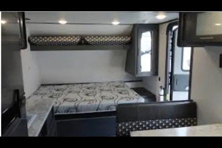 Patrice et roxane Dutchmen Aspen trail Roulotte