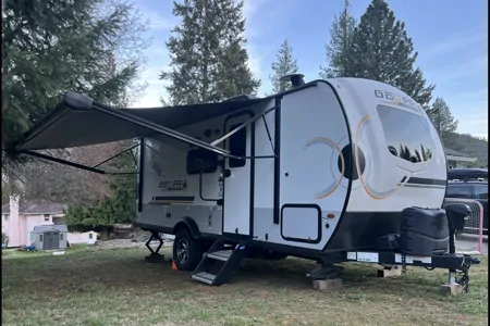Ken's Forest River Rockwood Geo Pro Travel Trailer