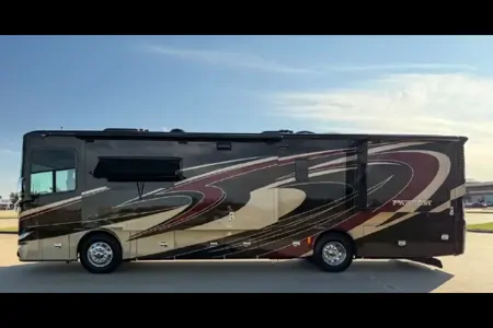 🚍 2015 Tiffin Phaeton 36’ Class A Diesel Coach — Luxury, Comfort & Family Memories Await