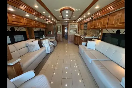 🚍 2015 Tiffin Phaeton 36’ Class A Diesel Coach — Luxury, Comfort & Family Memories Await