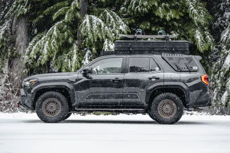 Mirror Memories' Toyota 4Runner Roof-Mounted Tent