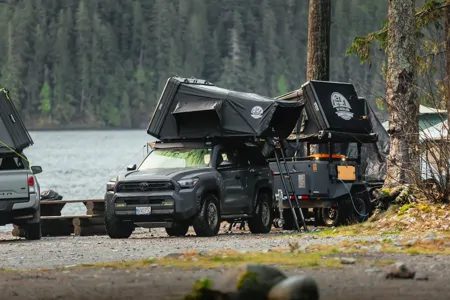 Mirror Memories' Toyota 4Runner Roof-Mounted Tent