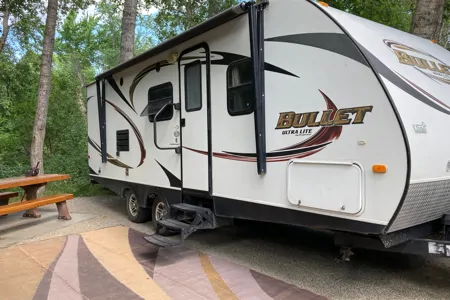 Samantha 's Bullet Lite Trailer