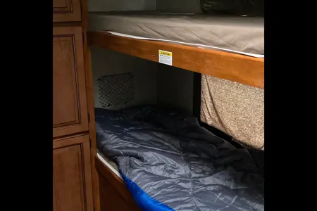 Samantha 's Bullet Lite Trailer