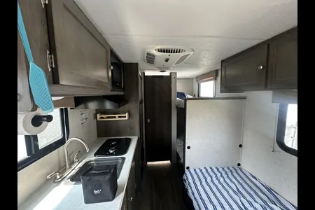 Coachmen Clipper Travel Trailer 17BH