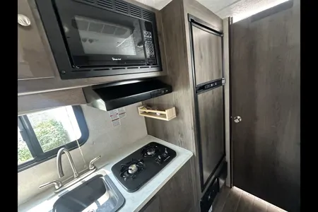 Coachmen Clipper Travel Trailer 17BH