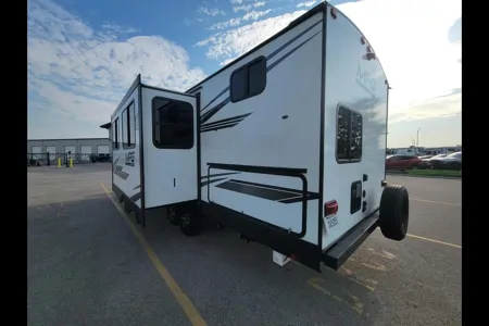 Eugene's Cruiser RV Travel Trailer